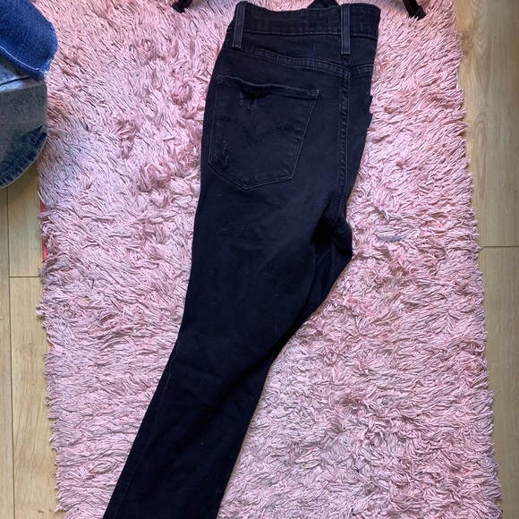 LEVI JEANS RIPPED - Picture 4 of 5